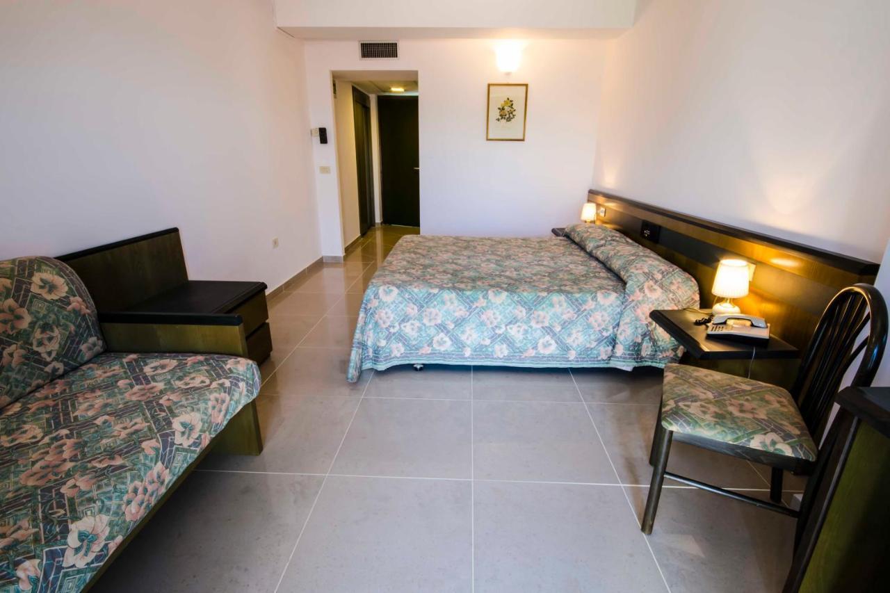 Torre Del Sole Hotell Tarquinia Exteriör bild