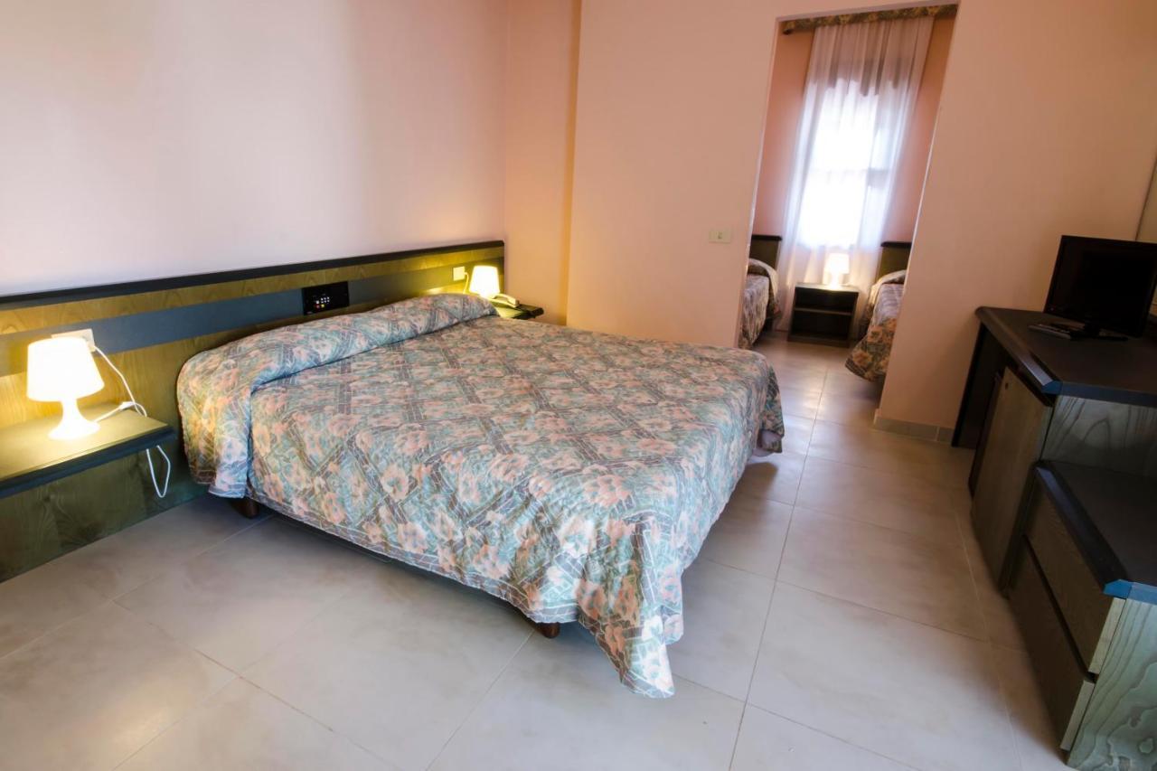Torre Del Sole Hotell Tarquinia Exteriör bild