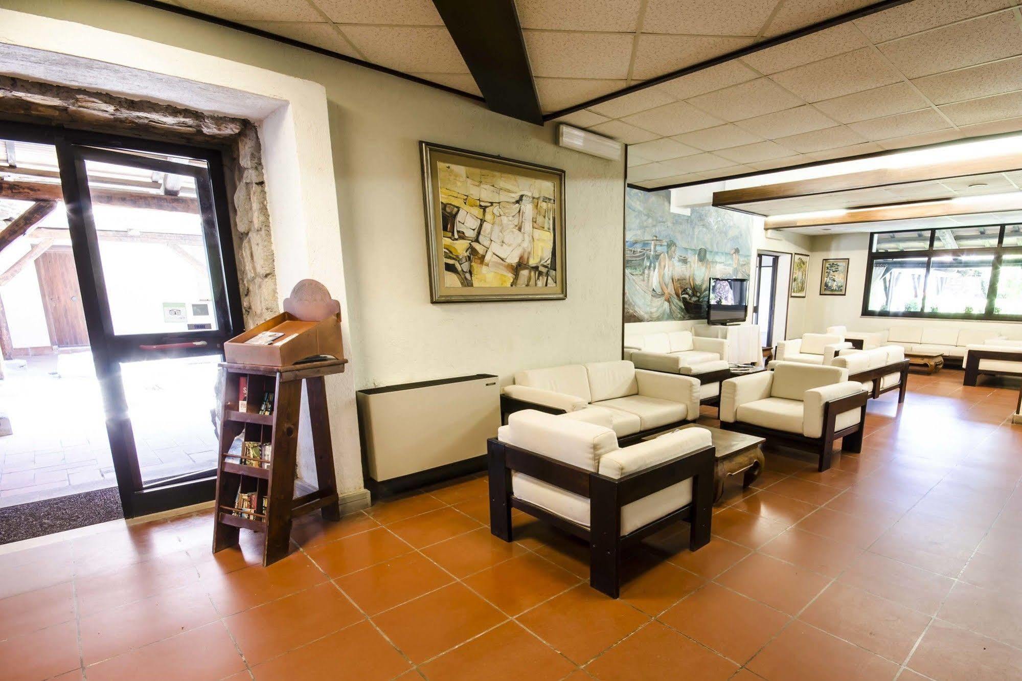 Torre Del Sole Hotell Tarquinia Exteriör bild